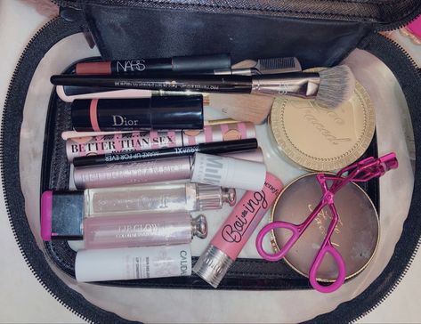 2010s Aesthetic, Zoella, Nude Makeup, Dior Beauty, Milk Makeup, Cosmetic Skin Care, Make Up For Ever, Daily Makeup, Lip Glow