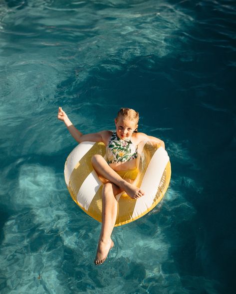 Summer has officially gotten up in the 90s and we are HOT! No place better to take family photos than in the water 🌊 Loved getting to shoot the Gavigan family again but this time for the Shoot Out! Hosted 8 tennessee photographers for a styled shoot out workshop in the pool and it could not have been more fun! Here are a few of my own captures from the event 📸 Poolside Family Photoshoot, Pool Family Photos, Family Pool Photoshoot, Pool Family Photoshoot, Family Pool, Family Shoot, Kid Pool, Pool Photos, Kids Photoshoot