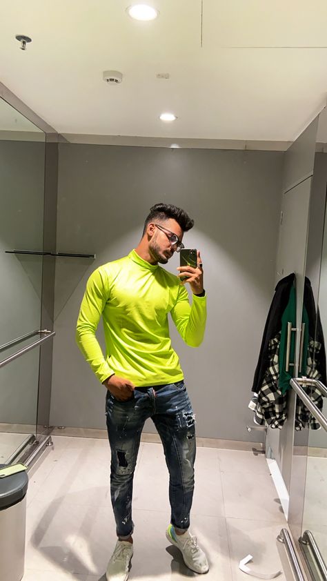 #neon #highneck #casualstyle #casual #outfits #menswear #fashion Neon Party Outfits Men, Neon Party Outfits, Party Outfit Men, Neon Style, Guy Style, Yellow Shirt, Neon Party, Yellow Shirts, Menswear Fashion