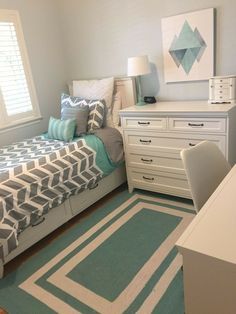 Small Bedroom Hacks, Bedroom Hacks, Diy Girls, Small Bedroom Designs, Ideas Room, Woman Bedroom, Teenage Bedroom, Trendy Bedroom