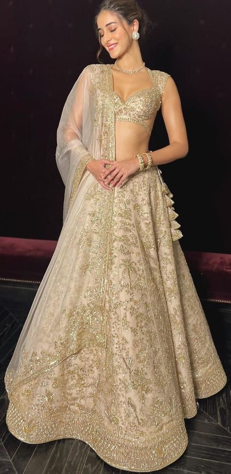 Ananya Pandey Lehenga, Ananya Pandey Outfits, Lehenga Outfits, Ananya Pandey, Outfits Indian, Indian Outfits Lehenga, Wedding Lehenga Designs, Lehenga Blouse Designs, Bridal Musings