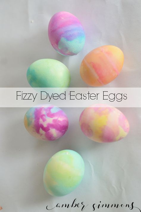 Fizzy Tie Dye Easter Eggs Tie Dye Easter Eggs, Dye Easter Eggs, Diy Easter Eggs, Egg Dye, Easter Egg Dye, Plastic Easter Eggs, Easter Egg Crafts, Egg Crafts, Coloring Easter Eggs