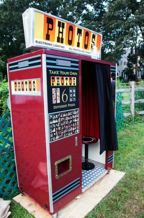 festival wedding ideas 20 Decor Photobooth, Marriage Preparation, Wedding Reception Entertainment, Animation Photo, Festival Themed Wedding, Rockabilly Wedding, Carnival Wedding, Vintage Photo Booths, Unusual Weddings