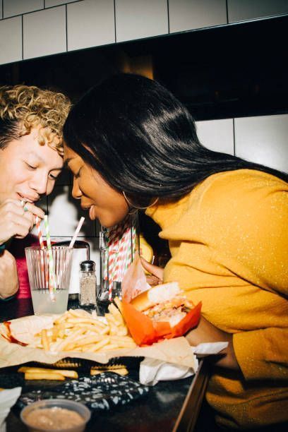 Aunt And Niece, Cafe Photography, Food Photoshoot, Flash Photo, Restaurant Photography, Food Drink Photography, People Eating, Shooting Photo, Flash Photography