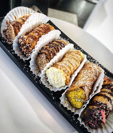 Cannoli Packaging, Cannoli Flavors, Homemade Squishy, Cannoli Desserts, Bakery Instagram, Dessert Cart, White Chocolate Raspberry Cheesecake, Cannoli Recipe, Chocolate Raspberry Cheesecake