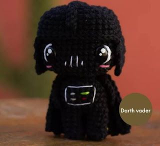 PATRONES AMIGURUMI GRATIS: PATRON GRATIS DARTH VADER | STAR WARS AMIGURUMI 61661 Star Wars Amigurumi, Darth Vader Star Wars, Vader Star Wars, Star Wars Darth Vader, Darth Vader, Amigurumi, Star Wars, Internet, Stars