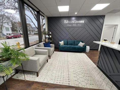 Waiting Area Interior Design Office, Dental Office Lobby Waiting Rooms, Black And White Waiting Room, Cpa Office Design, Dr Office Decor Waiting Rooms, Business Reception Area, Real Estate Office Decor Interior Design, Office Lobby Ideas, Medical Office Design Waiting Area