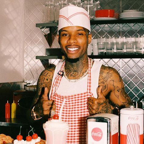 Tory Lanez Album, Tory Lanes, Tory Lanez, Chris Brown Videos, Rap Albums, Rap Aesthetic, Cute Rappers, Instagram Funny Videos, Male Artist