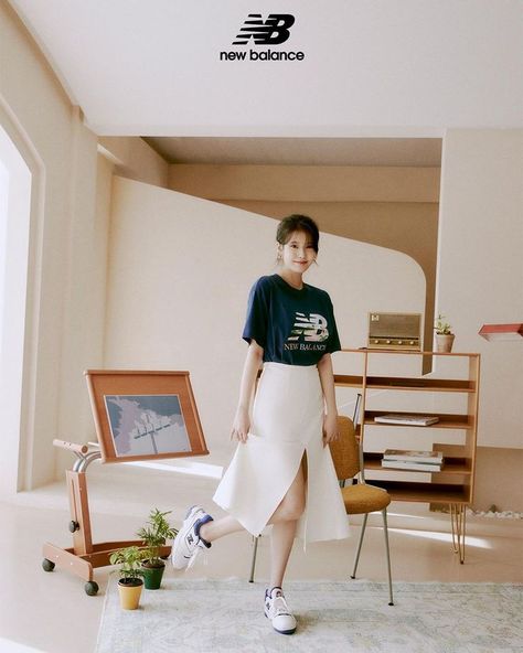 Lifestyle Editorial, Iu Hair, Iu Fashion, Korean Celebrities, 인물 사진, Korean Actress, Blackpink Fashion, Skirt Outfits, Daily Outfits