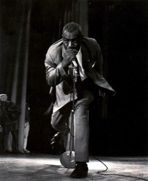 Howlin Wolf, Classic Blues, Blues Musicians, Delta Blues, Blues Artists, Soul Jazz, Music Pics, Muddy Waters, Black Music