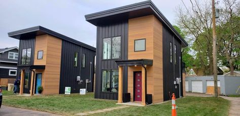 2 Story Shed Roof House, 2 Story Tiny House, Trailer Houses, Tiny House 2 Bedroom, Shed Roof Cabin, Tiny House Airbnb, Notre Dame Campus, Two Story Tiny House, Halcyon House