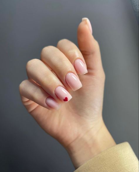 Simple Nude Valentines Nails, Plain Nails With Heart, Short Square Heart Nails, Nude Nails Red Heart, Nude Nails With Red Heart, Natural Nails With Heart, Simple Vday Nails, Nude Nails With Heart, Nail Inspo Heart