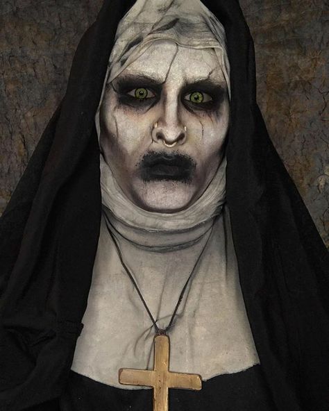 Ghost as Valak...   His Valak looks better than the movie version!! 💀🖤 Valak Costume, Valak Makeup, Scary Ghost Makeup, Scar Wax Makeup, Ghost Halloween Makeup, Tomas Shelby, Scar Wax, Ghost Makeup, Creative Halloween Makeup