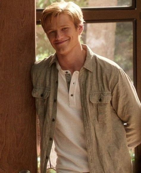 #wattpad #random Pictures of Lucas Daniel Till 501+ Lucas Till Wallpaper, Lucas Till Aesthetic, Angus Macgyver, Lucas Till Macgyver, Macgyver 2016, Freddy Carter, Lucas Till, Richard Madden, X Man