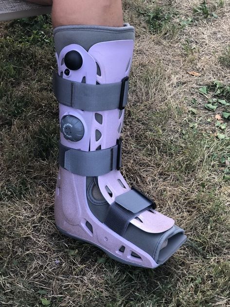 Air Cast Boot Outfits, Air Cast Boot, Walking Cast Boot, Ankle Surgery Recovery, Walking Cast, Medical Boot, Disabled Fashion, Air Cast, Ankle Fracture