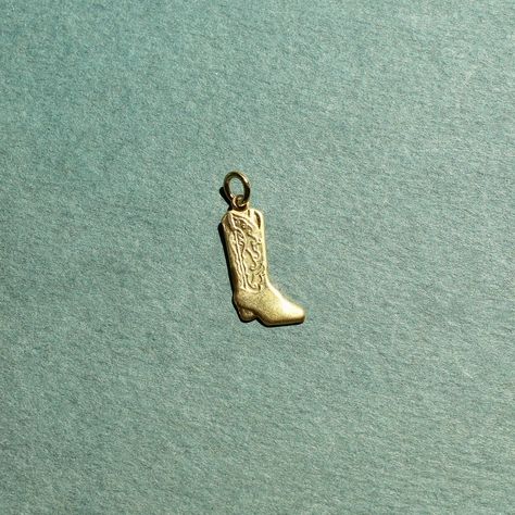 Vintage Mini Boot Charm - Vintage Brass Charm - Vintage Western Cowboy Boot Charm Western Jewelry Women, Western Punk, Firefighter Boots, Mom Bod, Vintage Cowboy Boots, Permanent Jewelry, Heart Hoop Earrings, Vintage Cowboy, Enamel Necklaces