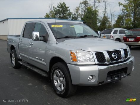 2006 Radiant Silver Nissan Titan LE Crew Cab 4x4 #54257198 Photo #16 | GTCarLot.com - Car Color Galleries 2006 Nissan Titan, Nissan Titan, Car Colors, Crew Cab, Photo Archive, Cars And Motorcycles, Nissan, Motorcycles, Cars