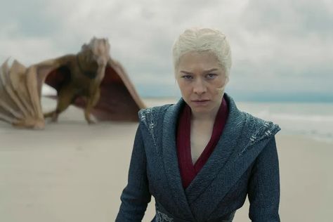 ‘House of the Dragon’ Recap, Season 2 Episode 7 Vincent Regan, How To Pose For Pictures, Game Of Thrones Prequel, Olivia Cooke, Medium Tv Show, Hbo Game Of Thrones, Rhaenyra Targaryen, New Dragon, Dragon 2