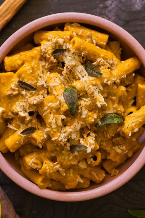 Don't miss your chance to redefine your autumn dinners with this Creamy Pumpkin Pasta Sauce that's capturing hearts and appetites! Imagine pasta enrobed in a luscious pumpkin sauce, richly flavored with sage. It's so versatile that it pairs excellently with fettuccine, penne, or spaghetti, taking your pasta game to a whole new level. This is the fall dinner game-changer you've been waiting for, seamlessly blending warmth and richness in every bite. Gluten Free Vegan Pasta, Sage Pasta, Humble Kitchen, Penne Pasta Recipes, Cauliflower Pasta, Creamy Chicken Pasta, Greek Pasta, Fall Dishes, Pesto Chicken Pasta