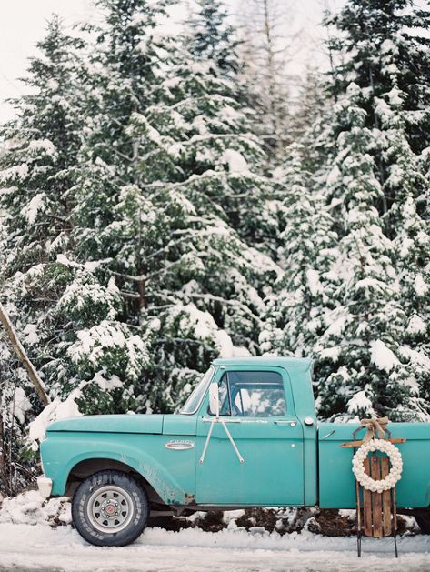 Celebrating amongst snow capped trees, this beautiful trek in the woods captured by Jeremiah And Rachel Photography is a walk in a winter wonderland. Complete with holiday cookies, cocoa, and plenty of cheerful Mum’s Flowers, Goldfinch Events & Design perfectly planned a cheerful celebration. Join us by donning your warmest of wears and come along for the ride here! From Goldfinch Events & Design… Temperatures are […] Screenshot Wallpaper, Pretty Presents, Impala Chevrolet, Trucks Chevy, Trucks Ford, Blue Truck, Snow Pictures, Old Truck, Vintage Ideas