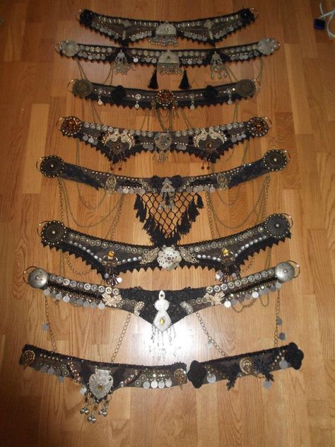 Belly Dancing Accessories, Belly Dance Costumes Diy, Belly Dance Belt, Dance Belt, Ethno Style, Fest Outfits, Belly Dance Outfit, Hip Scarves, Belly Dance Costume