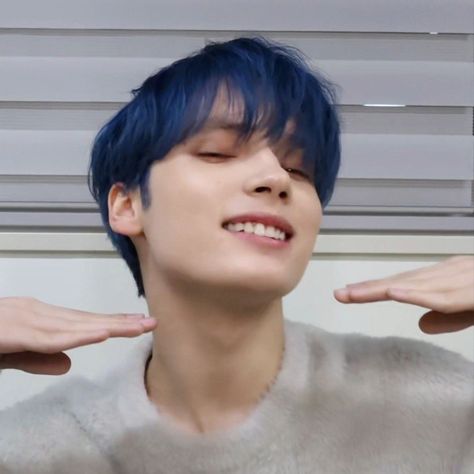 txt huening kai lq icon Kai Funny Pics, Huening Kai Funny, Kai Funny, Huening Kai Icon, Kai Icon, Moa Diary, Txt Tomorrow, Huening Kai, Funny Pics