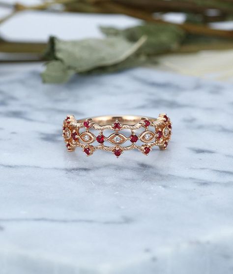 Ruby Engagement Ring Vintage, Ruby Wedding Band, Rose Gold Art, Grandmother Jewelry, Art Deco Wedding Band, Ruby Wedding, Gold Ring Designs, Vintage Wedding Band, Ringe Gold