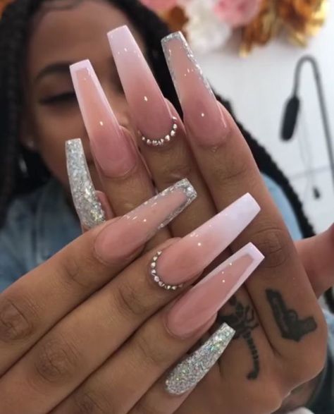 Nail Inspo Acrylic Coffin Long White, Acrylic Nail Designs Ombre Square, Acrylic Ballerina Nails, Matte Pink Nails, Long Acrylic Nail Designs, Lovely Nails, Ombre Acrylic Nails, Glamour Nails, White Acrylic Nails