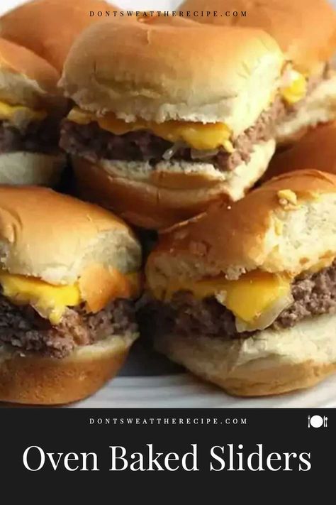 Hamburger Sliders In Oven, Gravy Burgers, Oven Baked Sliders, Dinner Sliders, Christmas Sliders, Oven Sliders, Sliders Recipes Hamburger, Oven Baked Burgers, Baked Sliders