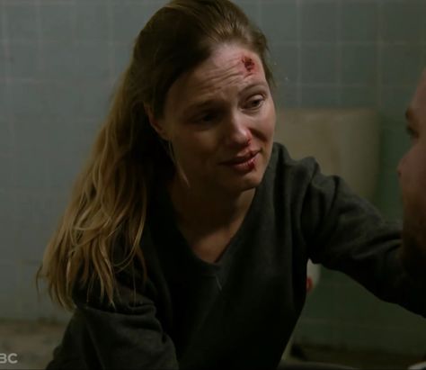 Chicago P.D Season 10 Episode 20 - Fight Hailey Upton, Tracy Spiridakos, Chicago Med, Chicago Pd, Chicago