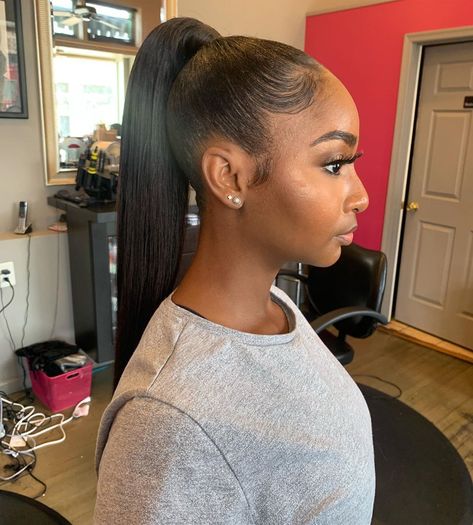 Instagram post by MULANGE 👑 • Jul 20, 2019 at 10:29pm UTC Ponytail Straight, Brown Eye Makeup, High Ponytail Hairstyles, Weave Ponytail Hairstyles, Twisted Hair, Birthday Hairstyles, Human Hair Color, Brown Eye, Sassy Hair