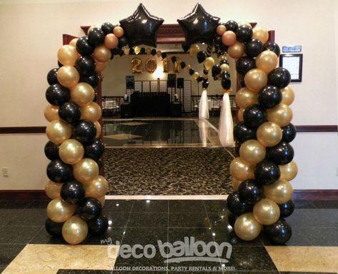 Black And Gold Decorations, School Reunion Decorations, Pinning Ceremony Nurse, Reunion Decorations, Deco Ballon, Dance Decorations, Pinning Ceremony, Gold Decorations, Nursing Pins