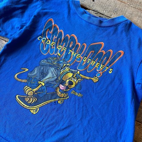 🫧🐻 SOLD 🐻🫧 Vintage Scooby Doo skater graphic tee size 3T. *small pinholes underneath graphic and armpit as seen in photos! Pit to pit: 12.75” Length: 15” 10 BID start + shipping 30 BIN 🫧 🐻 Auctions end Friday 8/16 at 1pm CT 🐻 Bid in increments of $5 or more 🐻 Must pay invoice ASAP or within 12 hours of receiving invoice 🐻 Please do not delete bids - a bid is a commitment to buy💍 🐻 Venmo, Cashapp and PayPal accepted 🐻 Ships next business day 🐻 Shipping | $5 USA | DM me for International 🌎 Vintage Scooby Doo, Business Day, Dm Me, Scooby Doo, Graphic Tee, Graphic Tees