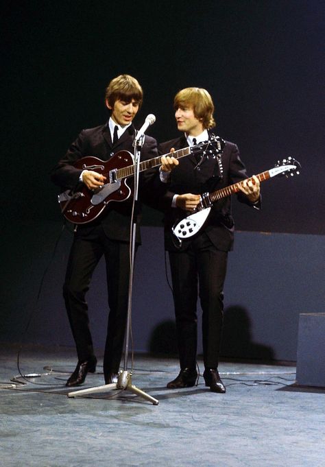 Rock & Roll, Beatles Love, Beatles Photos, Beatles Pictures, Beatles John, British Invasion, The Fab Four, Ringo Starr, George Harrison