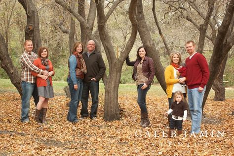 Fall Family Picture Clothing Ideas | Family - Fall - Leaves - Family Portraits - ... | photography ideas Large Family Poses, Family Photo Outfits Winter, Family Pictures Ideas, Outdoor Family Portraits, Composition Photo, Large Family Photos, Family Photo Poses, Family Portrait Ideas, Family Pic Ideas