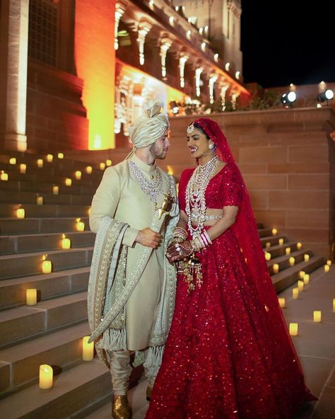 Celebrity Wedding Outfits, Wedding Outfits Guest, Priyanka Nick, Priyanka Chopra Wedding, Chubby Style, Rajputi Dress, Traditional Gowns, Couple Wedding Dress, Marriage Photos