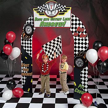 Tire Arch Each Race Car Theme Party, Car Party Decorations, Two Fast Two Furious, Car Theme Party, Race Car Party Decorations, Nascar Party, Classic Cars Birthday Party, Icons Black And White, 14th Birthday Party Ideas