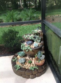 Succulent Garden Ideas, Succulent Garden Outdoor, نباتات منزلية, Succulent Garden Design, Succulent Landscaping, Succulent Garden Diy, Succulent Gardening, Rock Garden Landscaping, Succulent Garden