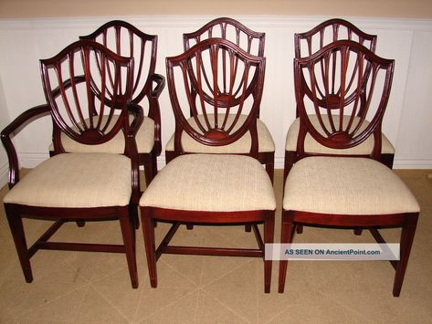 Ethan Allen Vintage Mahogany Shield Back Dining Room Chairs Georgian Court Shield Back Dining Chairs, Ethan Allen Dining, Retro Living Rooms, Vintage Dining Chairs, Dining Chair Design, Dining Room Set, Refurbished Furniture, Ethan Allen, Furniture Companies