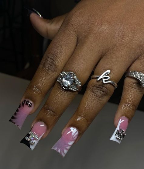 Classy Freestyle Nails, Acrylic Nails Designs Unique, Nails Designs Unique, Fusion Aesthetic, Duck Nail Designs, Duck Nail, Short Coffin Nails Designs, Acrylic Nails Designs, Hard Nails