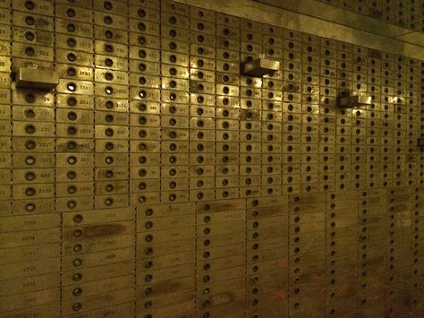 Underneath the lobby of the The New Yorker Hotel lie the original bank safety deposit boxes in an old bank vault, the remains of the Manufacturing Trust Bank New Yorker Hotel, Bank Office, Bank Vault, Banks Office, Wine Event, Atlas Obscura, The Lobby, Hotel Motel, Art Deco Architecture