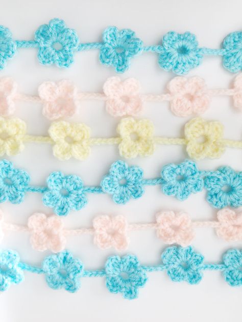 Preemie Daisy Chain Headband Crochet Flower Chain Pattern, Diy Daisy Garland, Crochet Daisy Chain Pattern Free, Crochet Flower Chain Pattern Free, Crochet Flower Chain, Crochet Daisy Chain, Daisy Chain Crochet, Crochet Flower Garland, Crochet Garlands