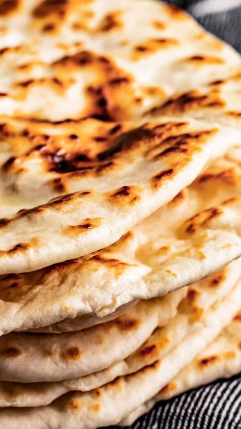 Homemade Lavash Bread, No Yeast Flatbread, Tandoori Oven, Pizza Naan, Lavash Bread, Easy Flatbread Recipes, Naan Bread Recipe, Homemade Naan, Homemade Naan Bread