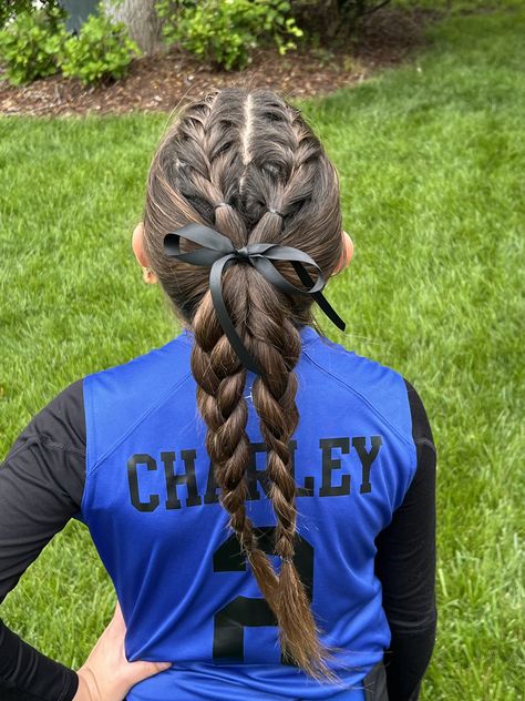 Aurora Hair, Softball Hair, Sports Hair, Girl Hairdos, Softball Drills, Baseball Sister, Softball Hairstyles, Softball Catcher, Sport Hair