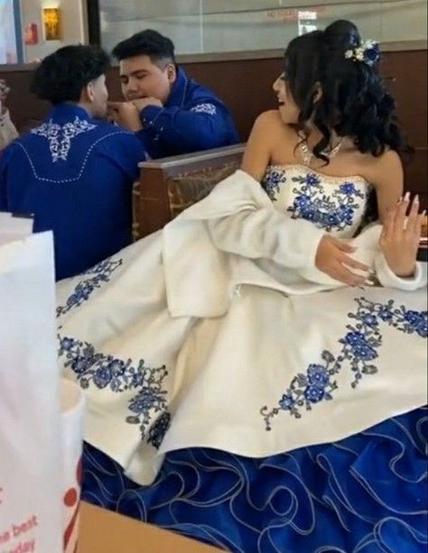 Blue Charro Quinceanera Dresses, Red Quinceanera Ideas, Royal Blue Quinceanera Dresses, Quinceanera Dresses Mexican, Royal Blue Quinceanera, Quince Dresses Charro, Vestido Charro, Dresses Emerald Green, Mexican Quinceanera Dresses