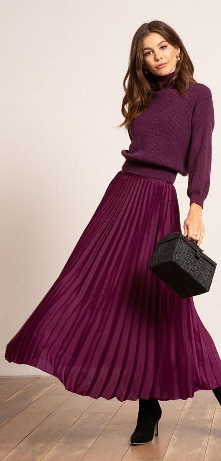 London Street Fashion, Tule Rok, Pleated Skirt Outfit, Purple Spring, Skirt Purple, Pleated Skirts, Spring Skirts, 가을 패션, Chic Fashion