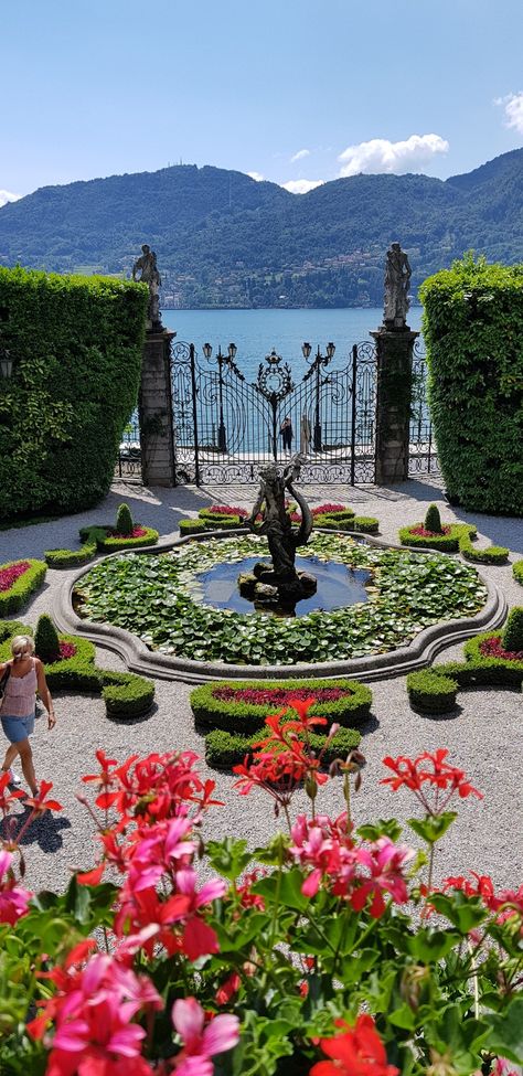 Villa Carlotta, Lake Como, Villa, Lake, Italy, Natural Landmarks, Travel, Nature