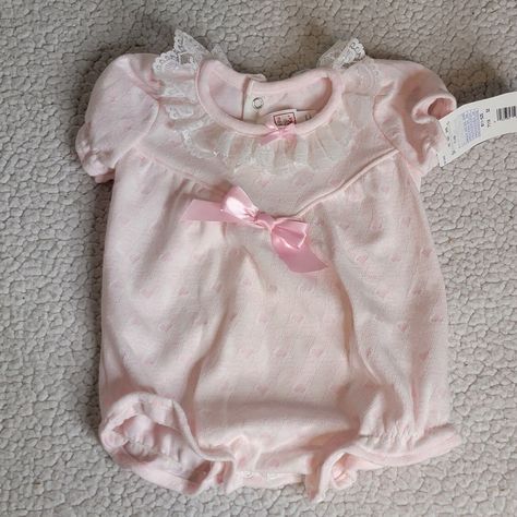 Vintage Baby Girl Buster Brown Pink Hearts Bubble Romper Size 6-9 Months 90s Nwt 90s Baby Clothes, Baby Pink Romper, Baby Pink Clothes, Brown One Piece, 2000s Baby, Heart Bubbles, Buster Brown, Vintage Baby Clothes, Vintage Baby Girl