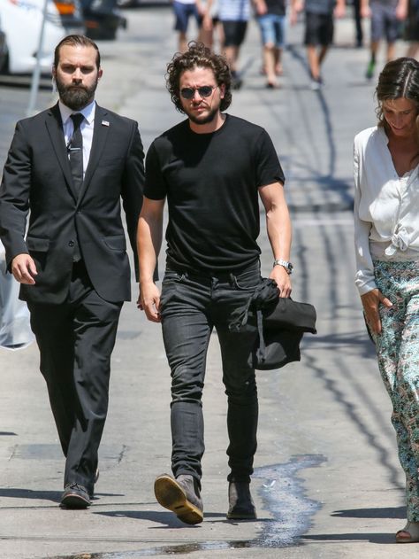 Kit Harington Might Just Be The Best-Dressed Guy Of The Summer Kit Harrington Style, Summer Mens Fashion, Nail Office, Kit Harrington, Trendy Mens Fashion, Kit Harington, Summer Mens, Cool Summer, Men Fashion Casual Outfits