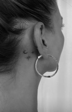 Star Tattoos Behind Ear, Tiny Tattoo Placement, Behind Ear Tattoo Small, Small Back Tattoos, Small Moon Tattoos, Behind Ear Tattoos, Side Neck Tattoo, Neck Tattoos Women, Back Of Neck Tattoo